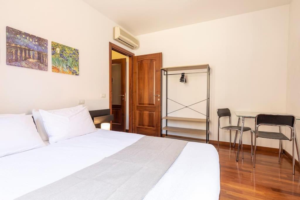 Residenza Sirtori Free Parking Apartment เวโรนา ภายนอก รูปภาพ
