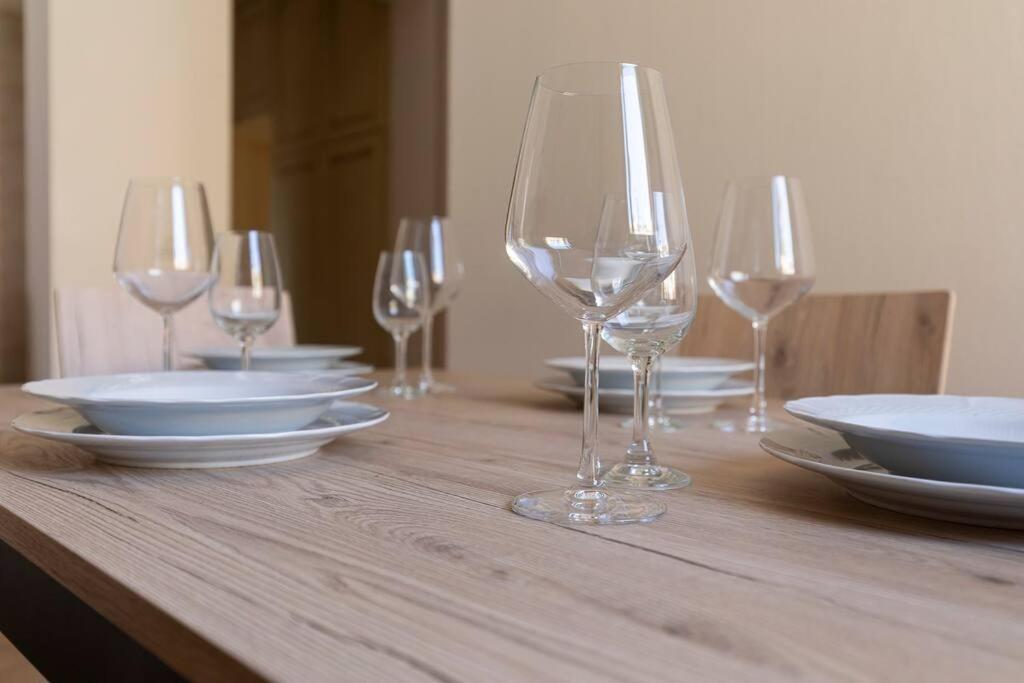Residenza Sirtori Free Parking Apartment เวโรนา ภายนอก รูปภาพ
